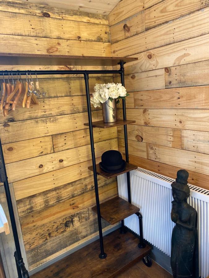 Willow Court Farm Studio East & Petting Farm, 8 Mins To Legoland & Windsor, 15 Mins To Lapland Uk Екстериор снимка